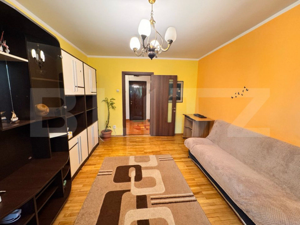 Apartament de vanzare cu 2 camere, 55 mp, zona Tatarasi