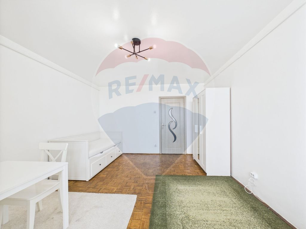 Garsoniera moderna de vanzare! Gata de mutat!