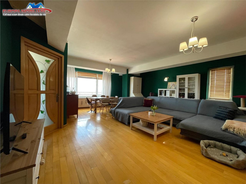 Apartament 3 camere de zona centrala Tulcea