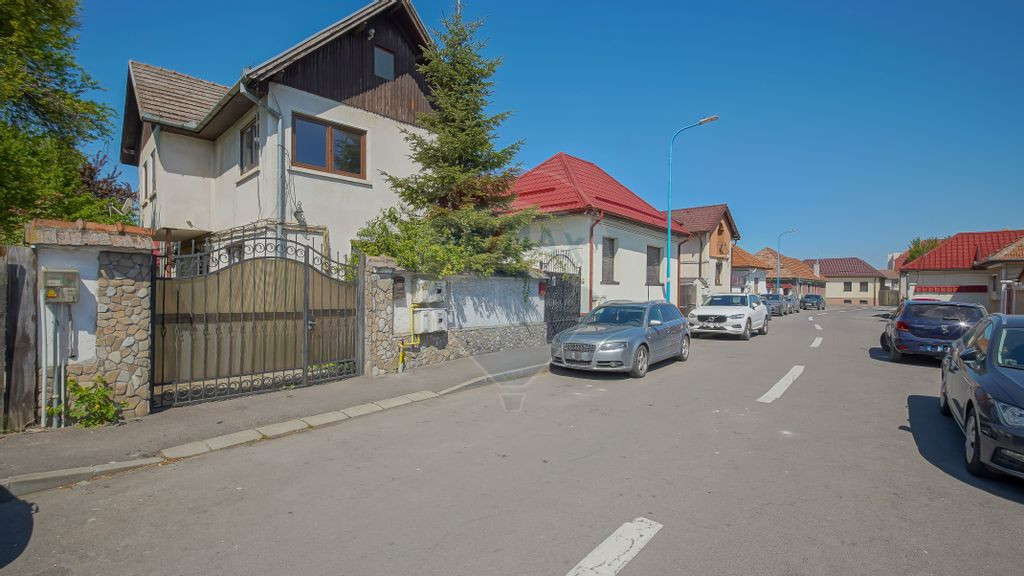 Casă cu potențial, 3 dormitoare, zonă liniștită – ...
