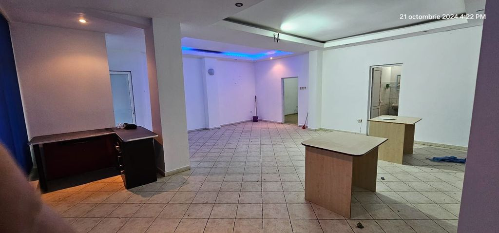 Spatiu comercial stradal - IC FRIMU, Biserica Sf. Mina