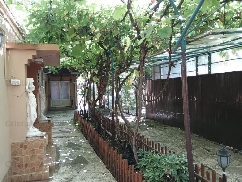 MOBILATA CASA 3 cam Spatiu comercial 120mp construiti Brai