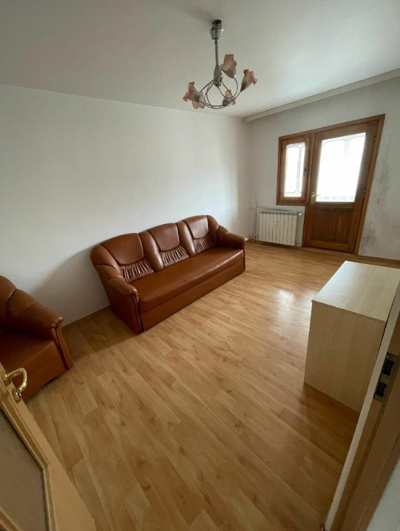 Apartament cu 2 camere decomandate Zona Burdujeni