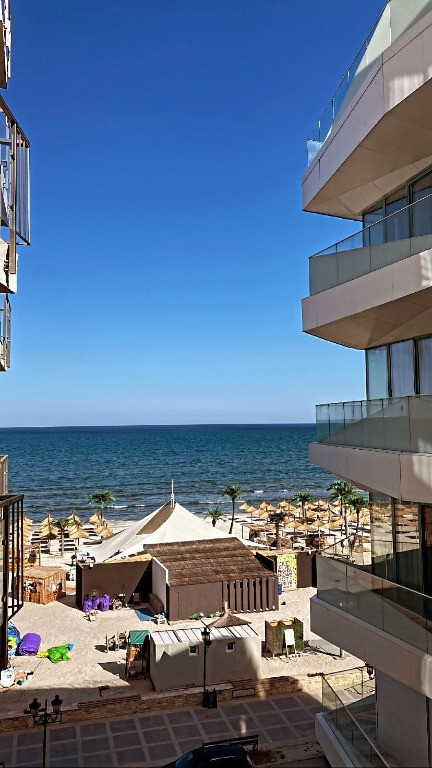 Mamaia Nord/ prima linie la plaja