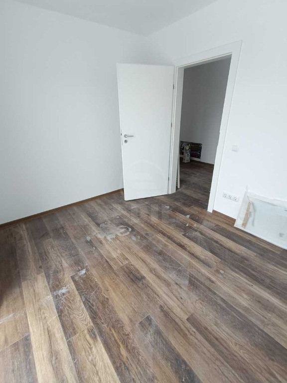 Casa individuala cu 4 camere, semifinisat, cu panouri solare