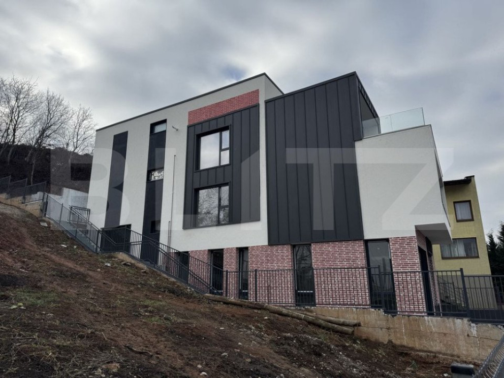 Apartament 4 camere, in Bloc tip Vila cartier Gruia