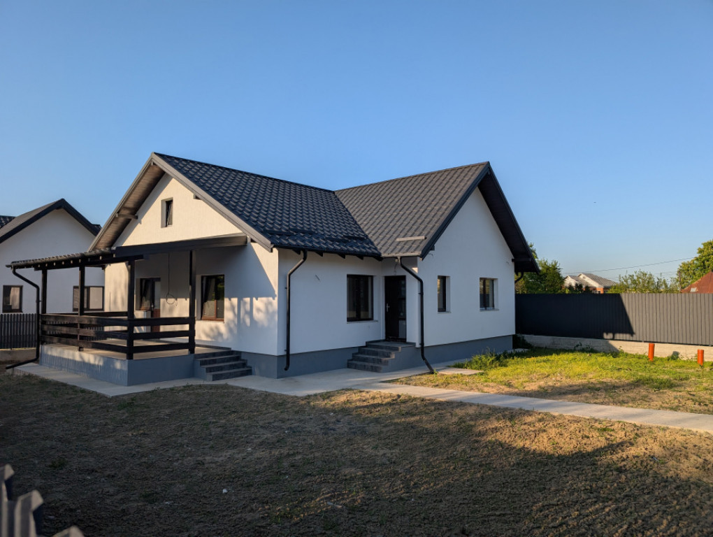 CASA Noua - la Cheie Hemeiusi - 3 dormitoare