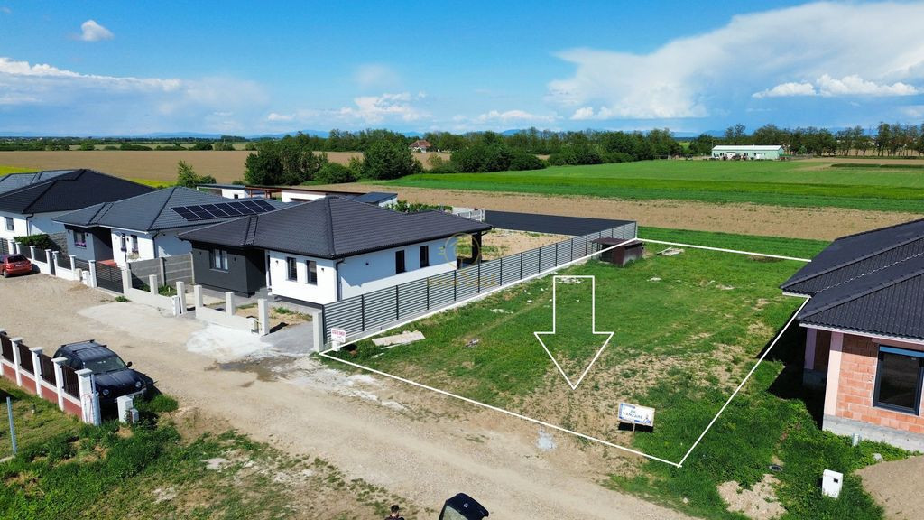 Teren intravilan 1km>Satu Mare /6500MP/SUPER PRET