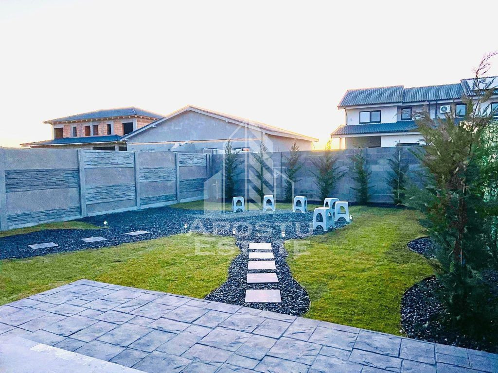 Duplex cu 3 camere, 2 bai, 90 mp utili,teren 350 mp, Mosn...