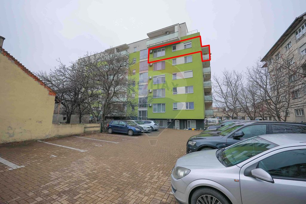 Apartament 3 camere de vânzare cu parcare inclusa , Roge...