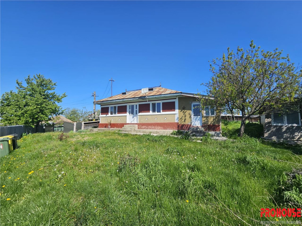 Buhoci - Casa batraneasca 2000mp teren