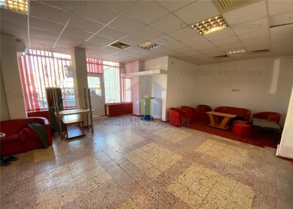 Spatiu Comercial 94 mp cu vitrina pe artera ultra circulata