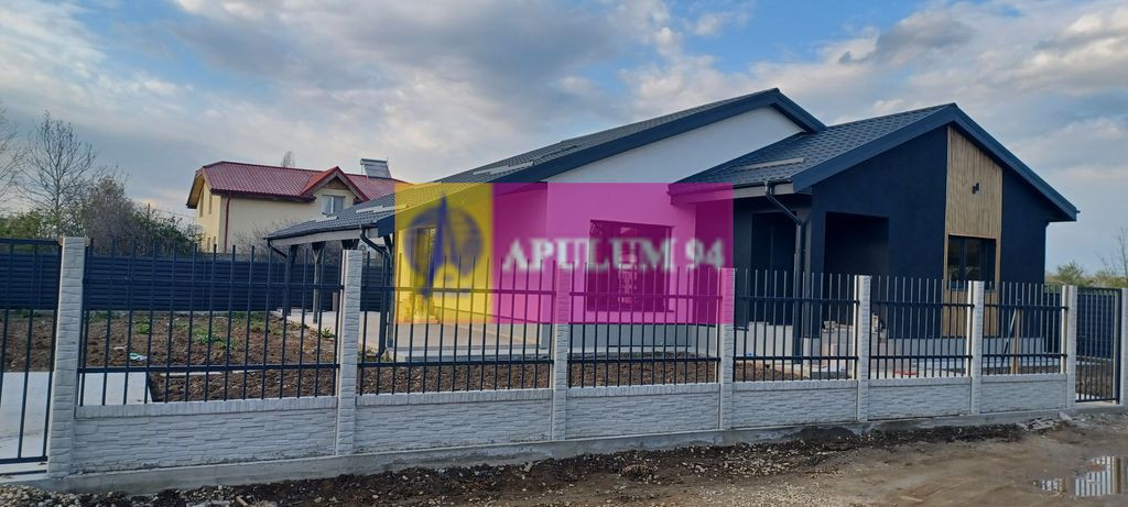 Gulia, casă 4 camere parter, 107 mp utili, curte 500, î...