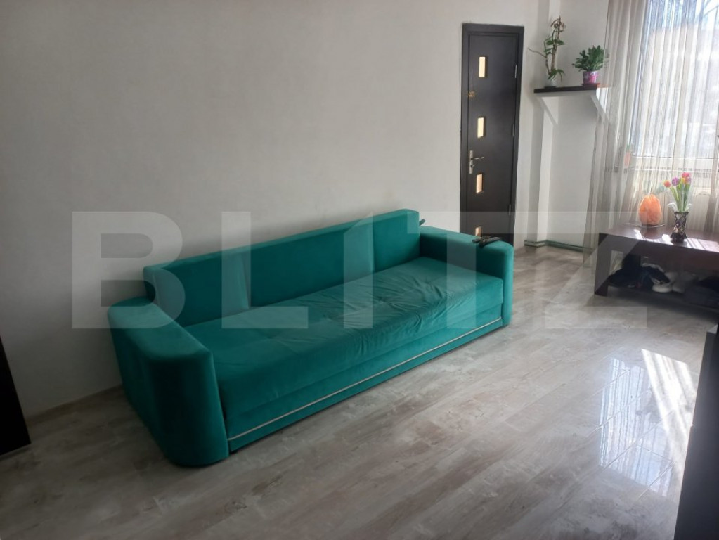 Apartament de 3 camere, 68 mp , circular, zona Astra balcon
