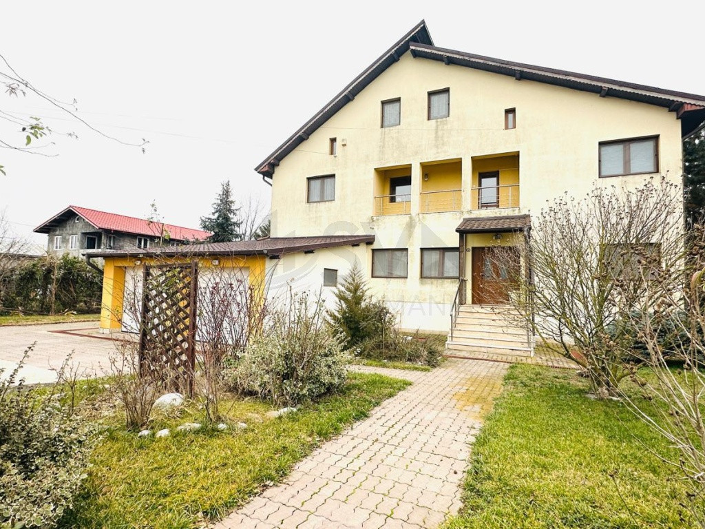 Vila de cu mansarda si teren de 1760 mp Corbeanca