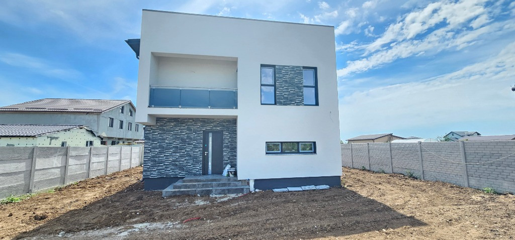 Vila individuala 5 CAMERE-TEREN 470 MP./Com.Berceni/COMISION 0 %