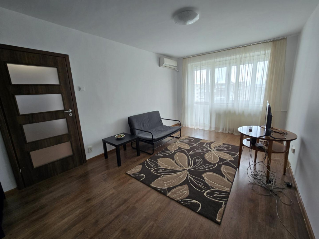 3 camere l boiler l Metrou Tineretului