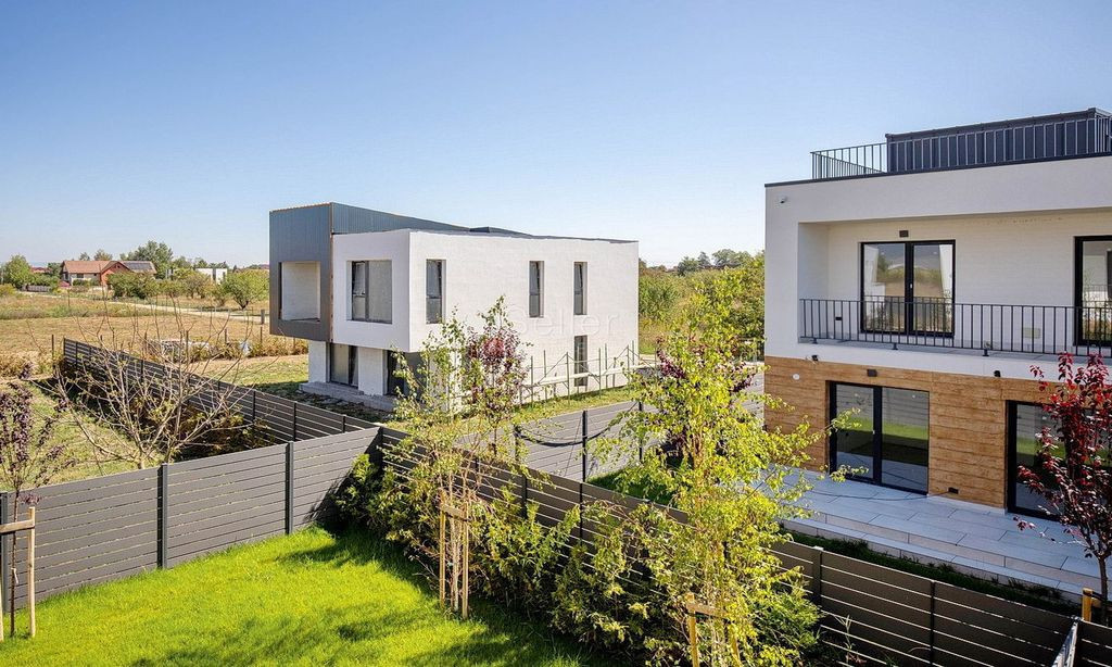 Model Cronos Termen de Finalizare Martie 2026