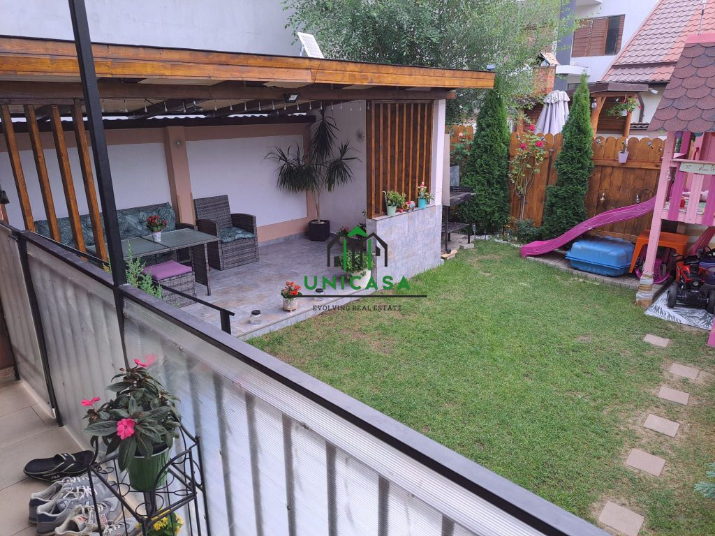Apartament in vila cu parcare si curte