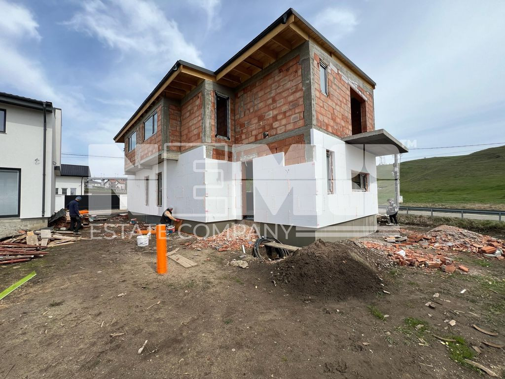 DUPLEX DE VÂNZARE | MOARA-BULAI, SUCEAVA | PREȚ: 170.00...