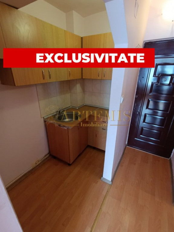 Garsoniera, partial mobilată, 22 mp., zona Sud