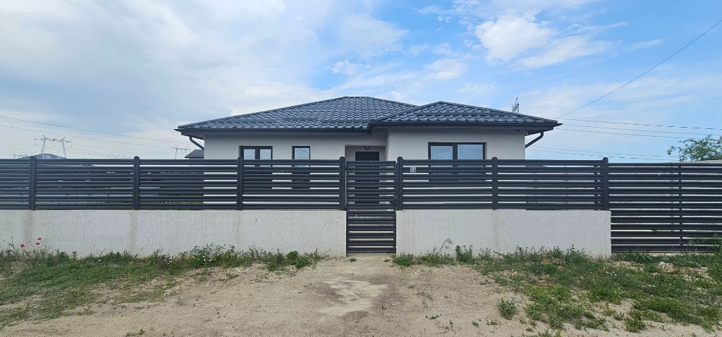 Casa parter+pod - Berceni Ilfov