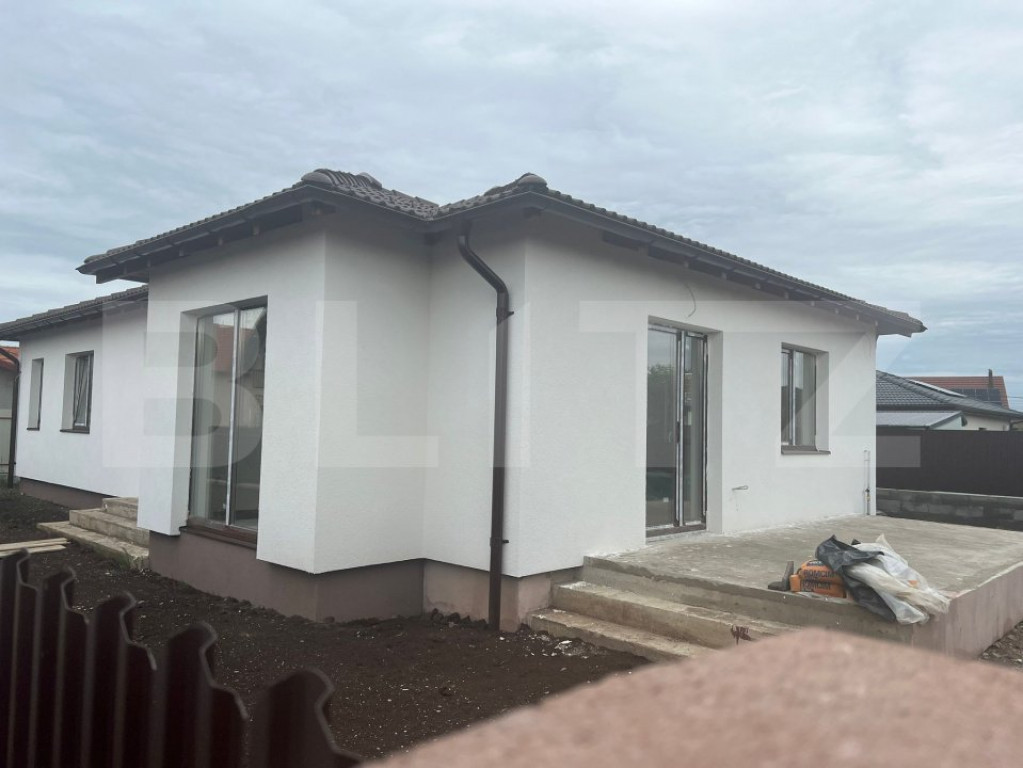 Casă stil mediteranean de vânzare în Sâncraiu de Mureș