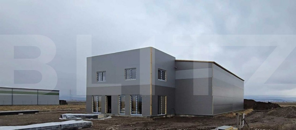 Hala industriala, de vanzare, 522 mp, zona exterior sud