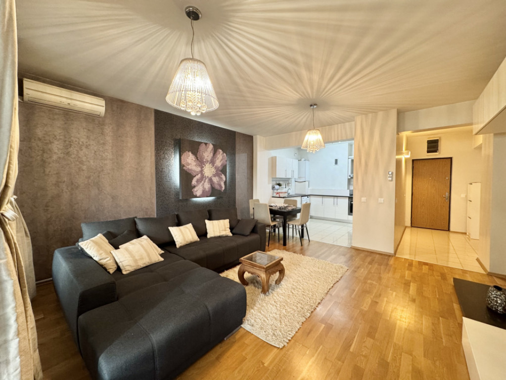 Apartament cu terasa & garaj subteran de Inchiriat in Dristo