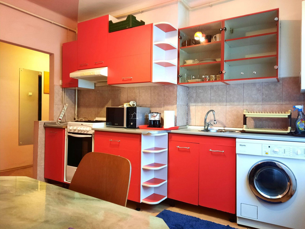 Apartament 2 camere de inchiriat Ultracentral Zona Hotel Riv