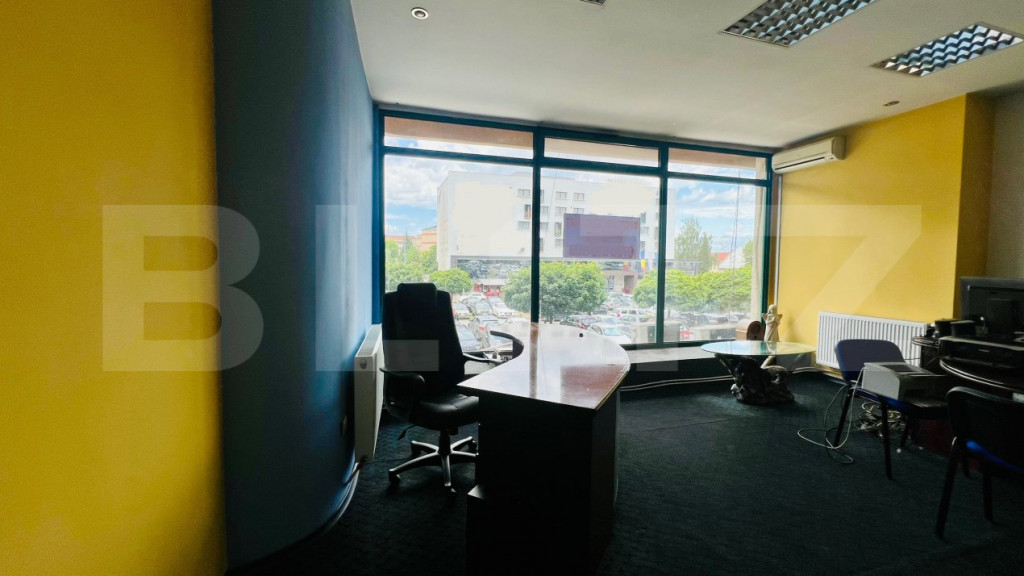 Spațiu Birouri de Vânzare, 158 mp, zona Tribunal
