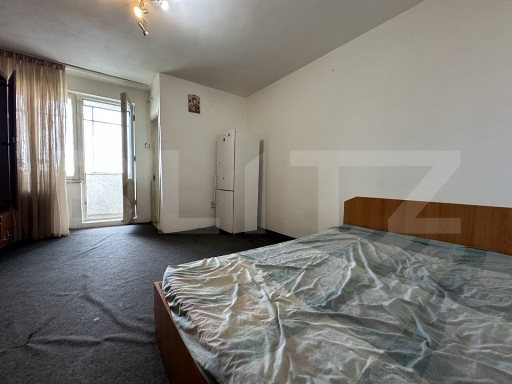 Garsoniera de vanzare, 30 mp, priveliste deosebita, zona Tra