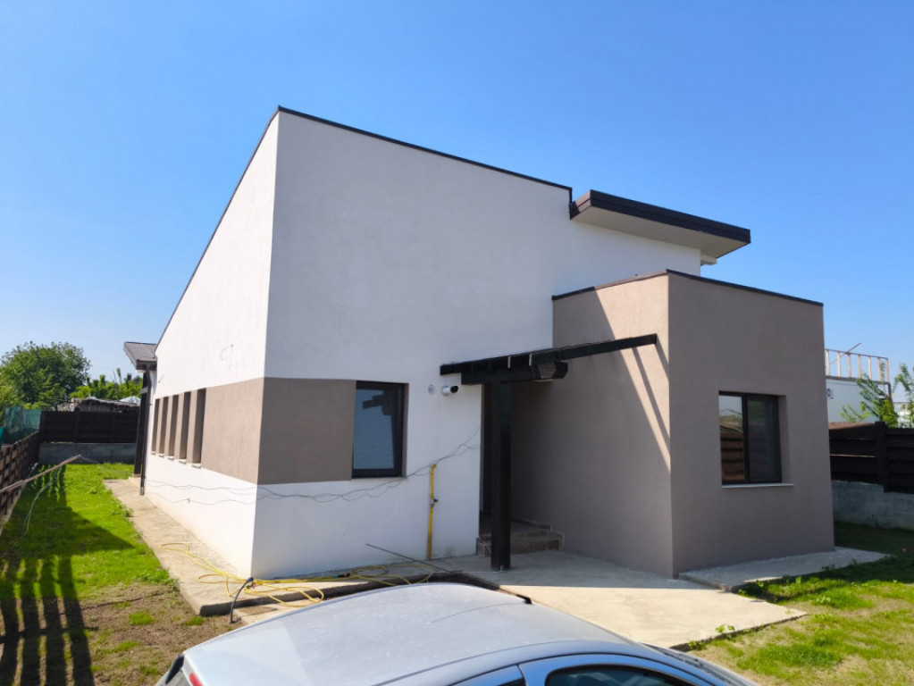 Casa 4 camere , super calitate Blvd. Poitiers Hlincea