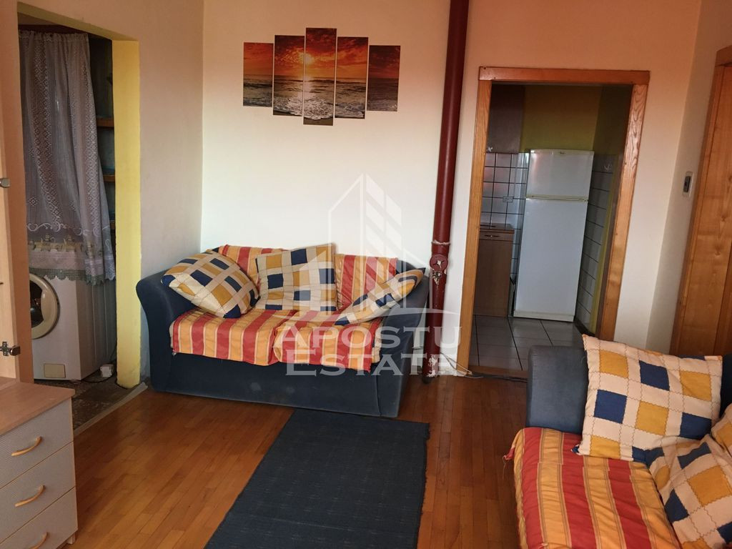 Apartament 3 camere, centrala proprie, Calea Sagului