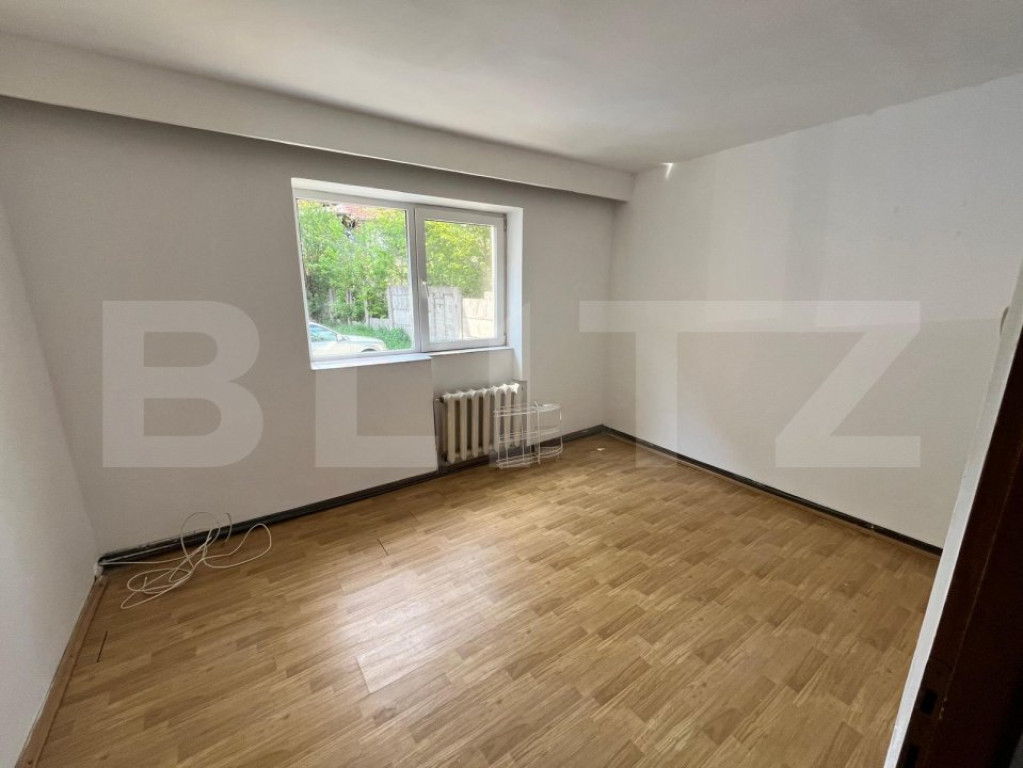 Apartament de vanzare, cu 2 camere, 49 mp + 8 mp balcon, zon