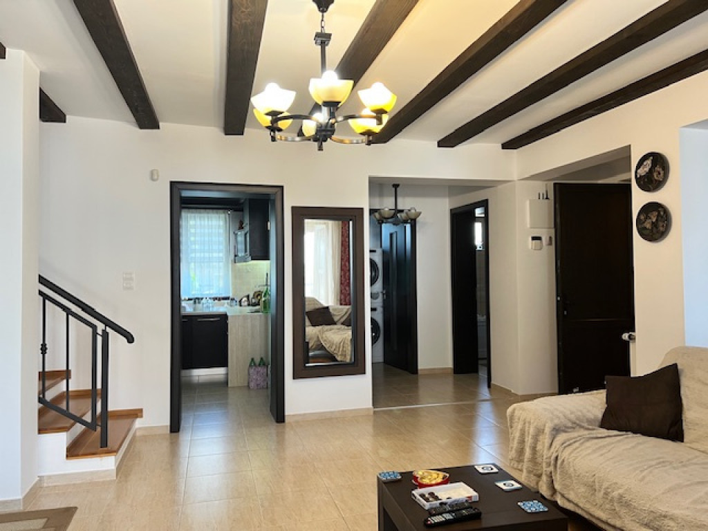 Casa 4 spatioasa camere Selimbar Brana