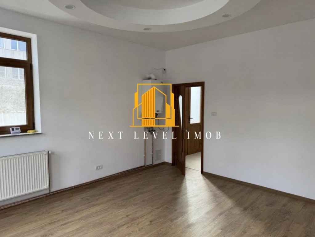 Spațiu comercial – Zona Ultracentrală, Pitești, 4 camer