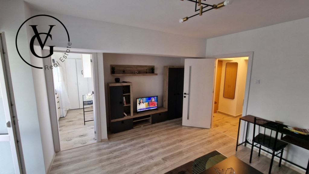 Garsonieră spatioasa decomandata - Bd. Ion Mihalache