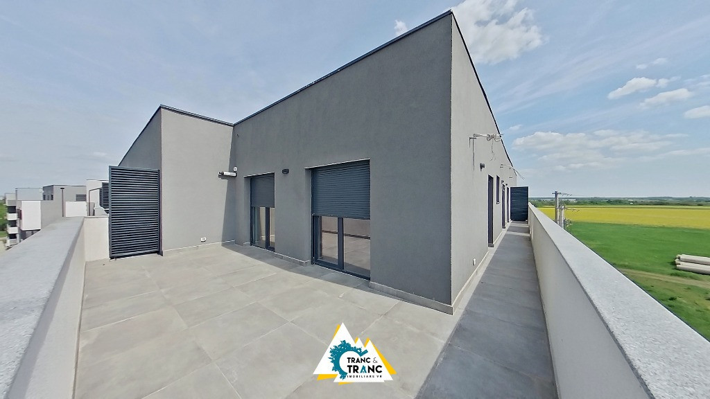 Apartament cu 3 camere, cu terasă spectaculoasă, într-un bloc nou din