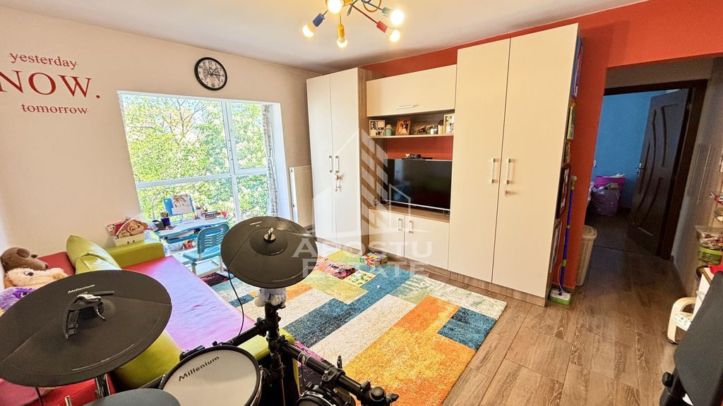 3 camere, etaj intermediar, bloc reabilitat termic, Zona ...