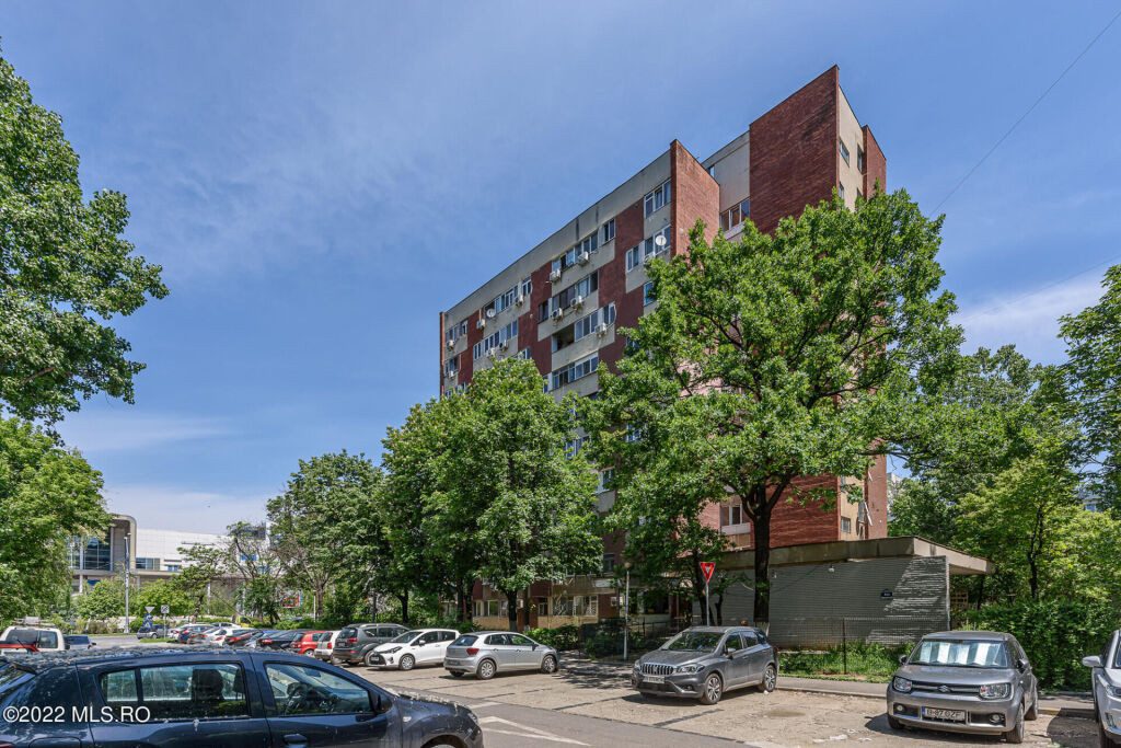 Garsoniera spațioasă Plaza Mall