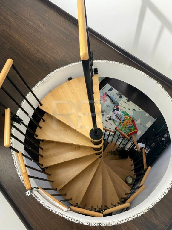 2 Camere + Mansarda +Loc de parcare Mobilat- Utilat Bacriulu