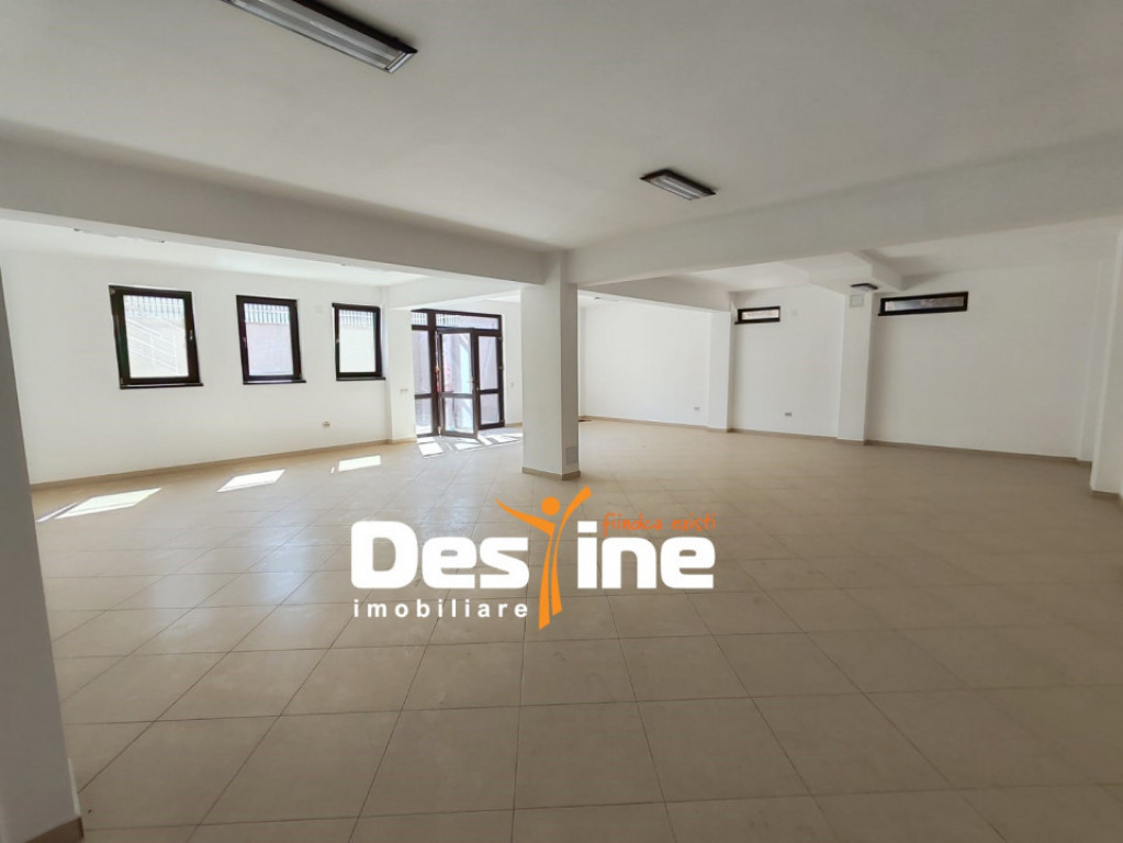 SPATIU BIROURI/ COMERCIAL, 130 MP, RENOVAT