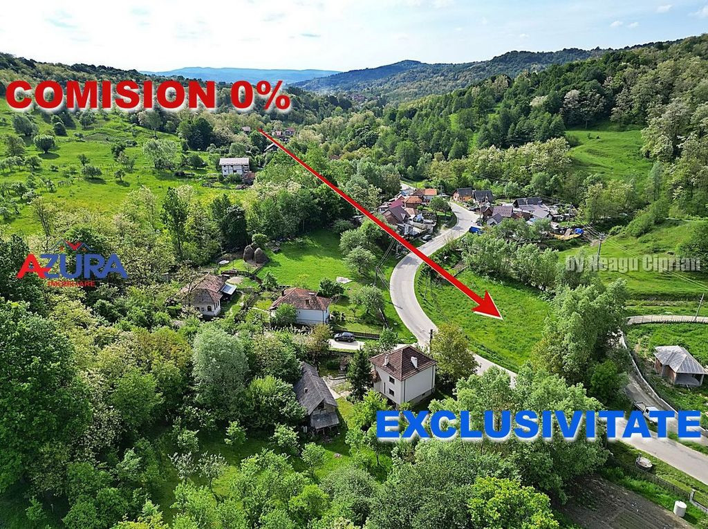 AZURA Imobiliare - Teren de W-E la numai 5 km de la Curte...