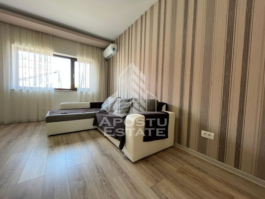 Apartament cu 3 camere, etaj intermediar, zona Dumbravita...