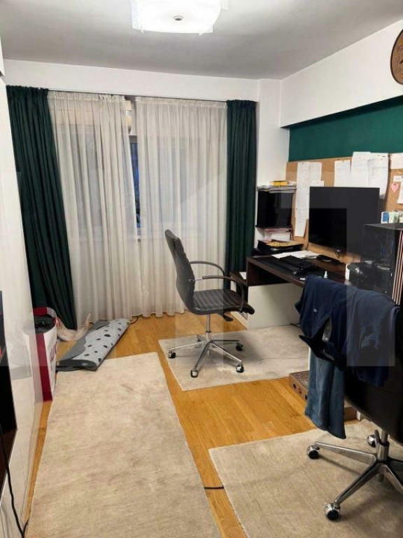 Apartament cu 3 camere, 75 mp, exclusivist, zona Calea Victo