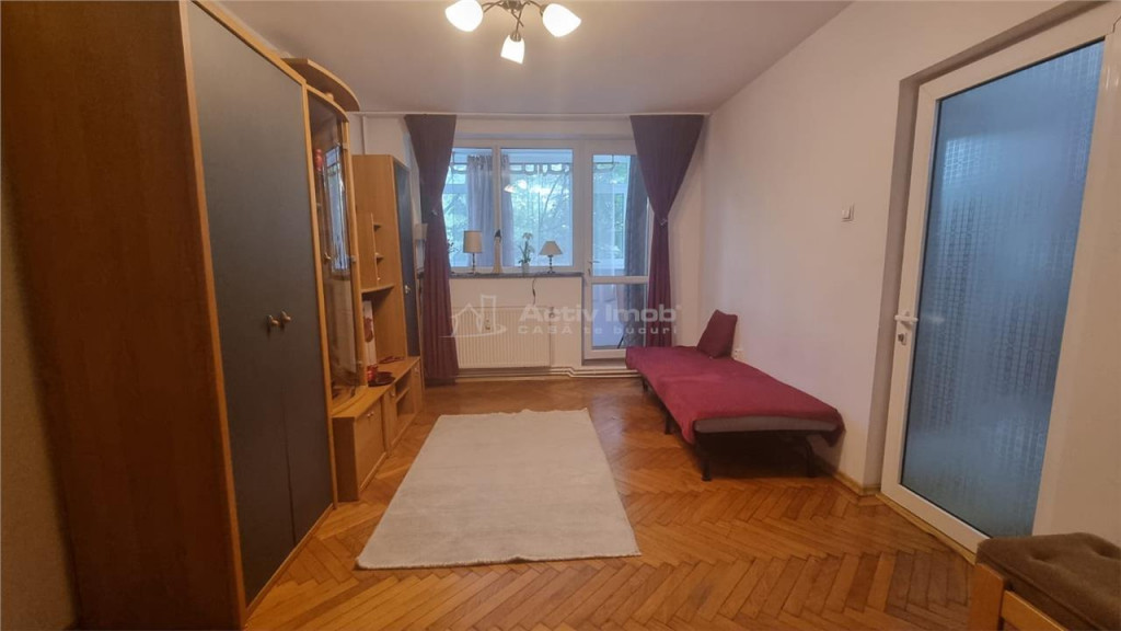 Apartament 2 cam tiglina 1 etaj 2