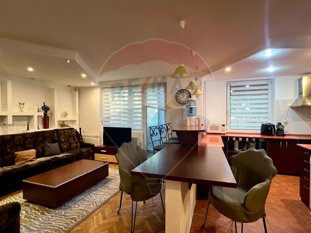 Apartament de închiriat în zona Decebal, Splaiul Crisanei