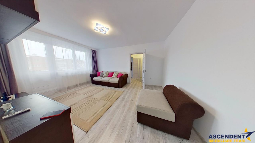 EXPLOREAZA VIRTUAL! Apartament cu doua camere, etaj intermed