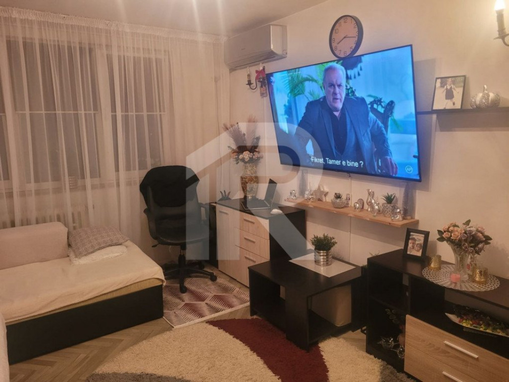 Apartament 3 camere 65 mp Auchan Titan, et. 4/4, loc de parc